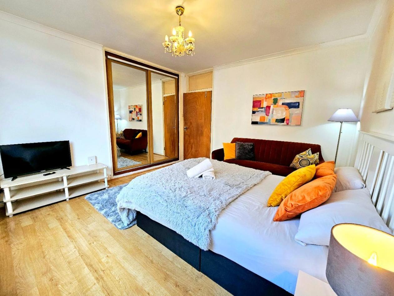 Bright & Spacious Home In Building With Lift, Right Next To Bayswater Station - Walk To Kensington Palace, Hyde Park, Little Venice & Notting Hill Londres Extérieur photo