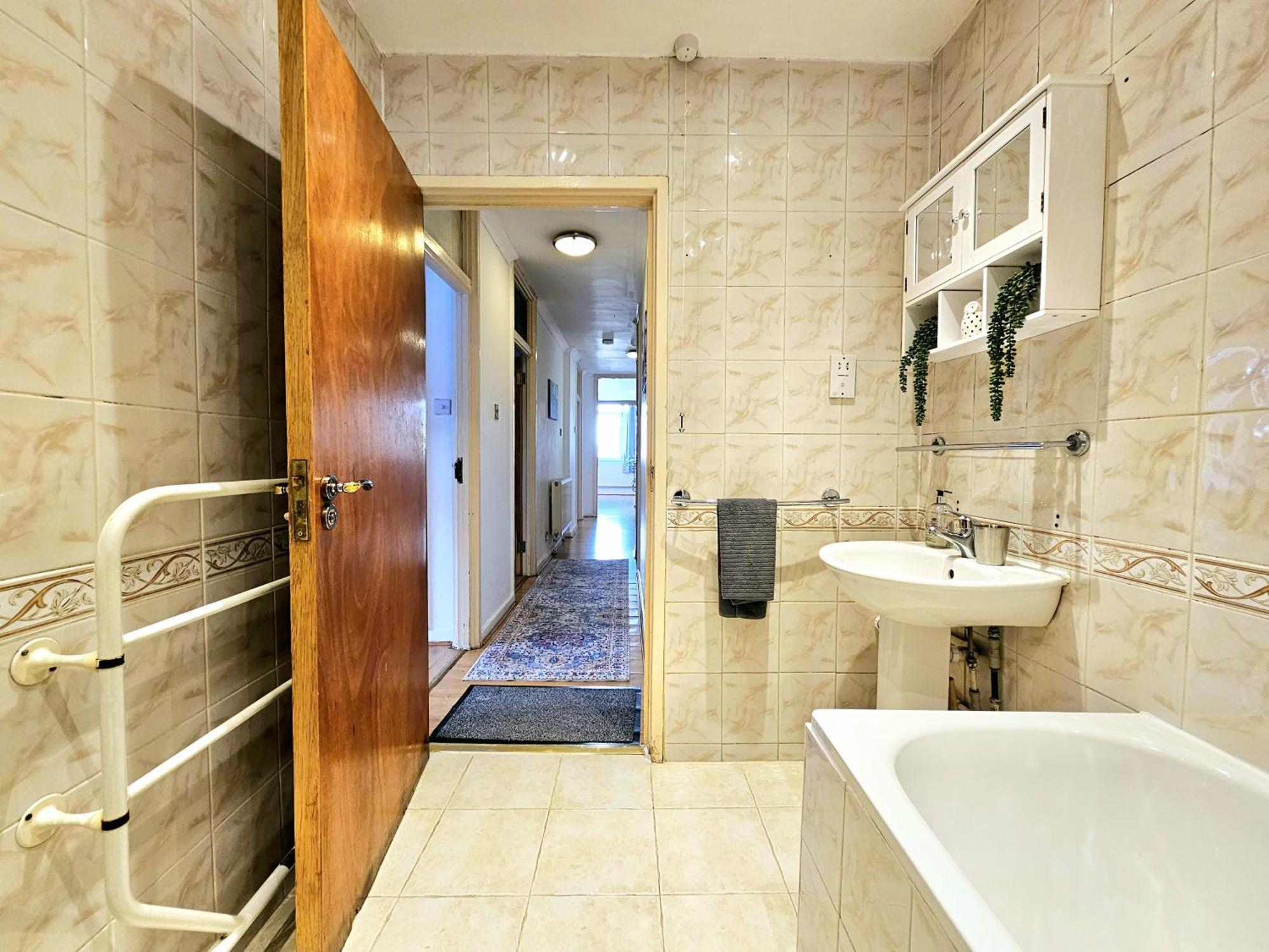 Bright & Spacious Home In Building With Lift, Right Next To Bayswater Station - Walk To Kensington Palace, Hyde Park, Little Venice & Notting Hill Londres Extérieur photo