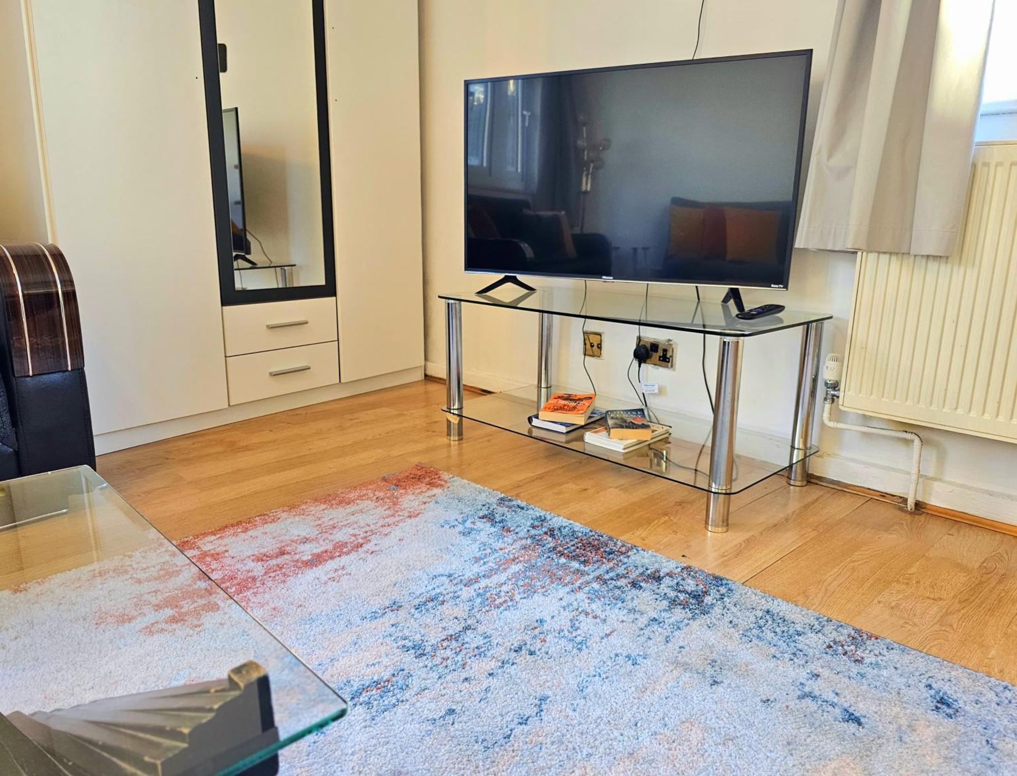 Bright & Spacious Home In Building With Lift, Right Next To Bayswater Station - Walk To Kensington Palace, Hyde Park, Little Venice & Notting Hill Londres Extérieur photo
